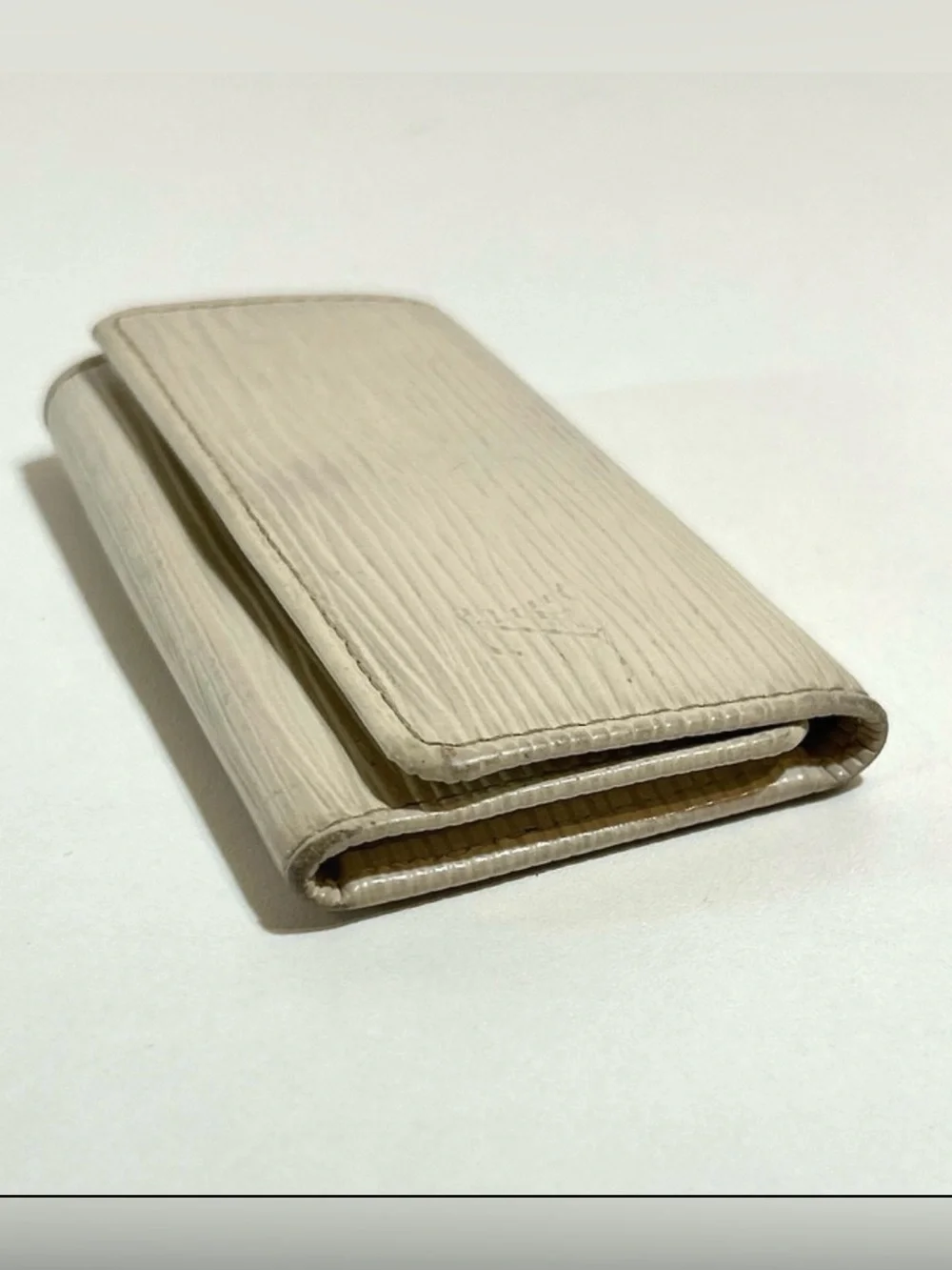 Louis Vuitton Cream Epi Leather Key Holder